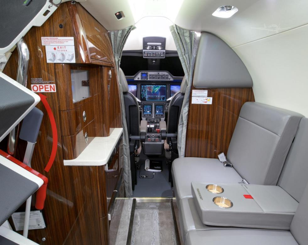 2014 Embraer Phenom 300
