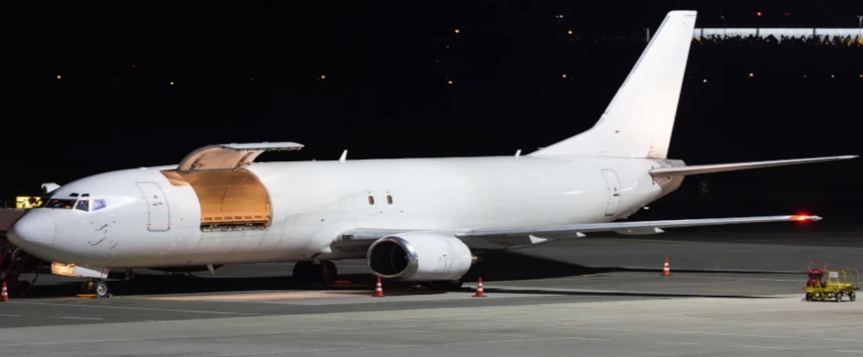 1990 Boeing 737-400SF